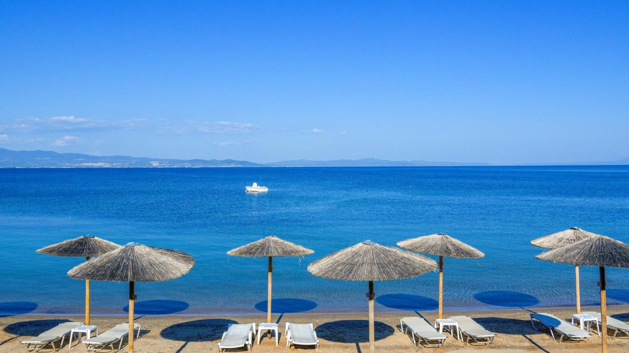 Elpiniki Luxury Apartments Nea Poteidaia Esterno foto