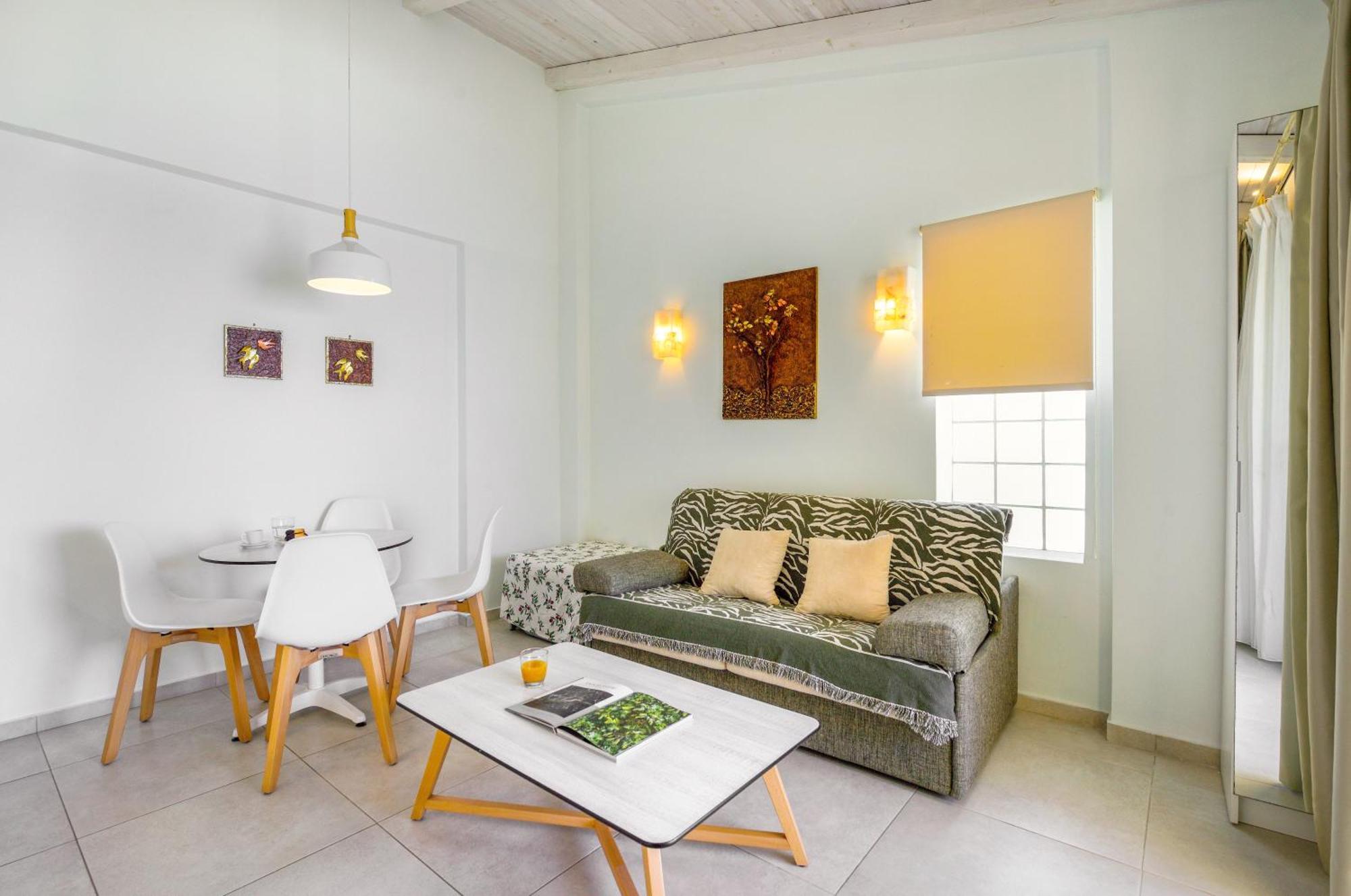 Elpiniki Luxury Apartments Nea Poteidaia Esterno foto