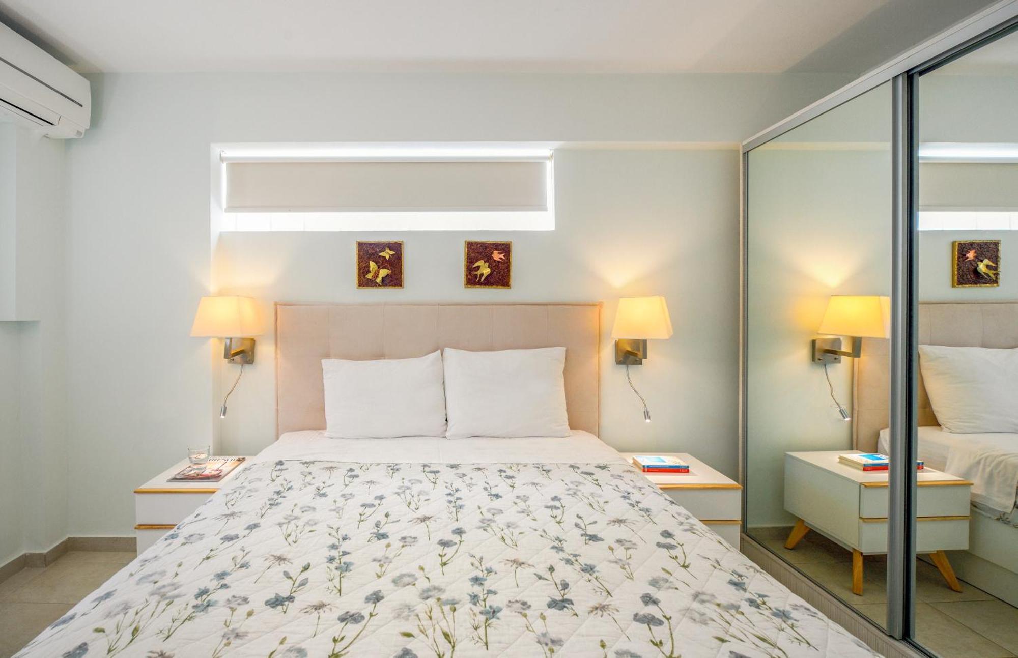 Elpiniki Luxury Apartments Nea Poteidaia Esterno foto