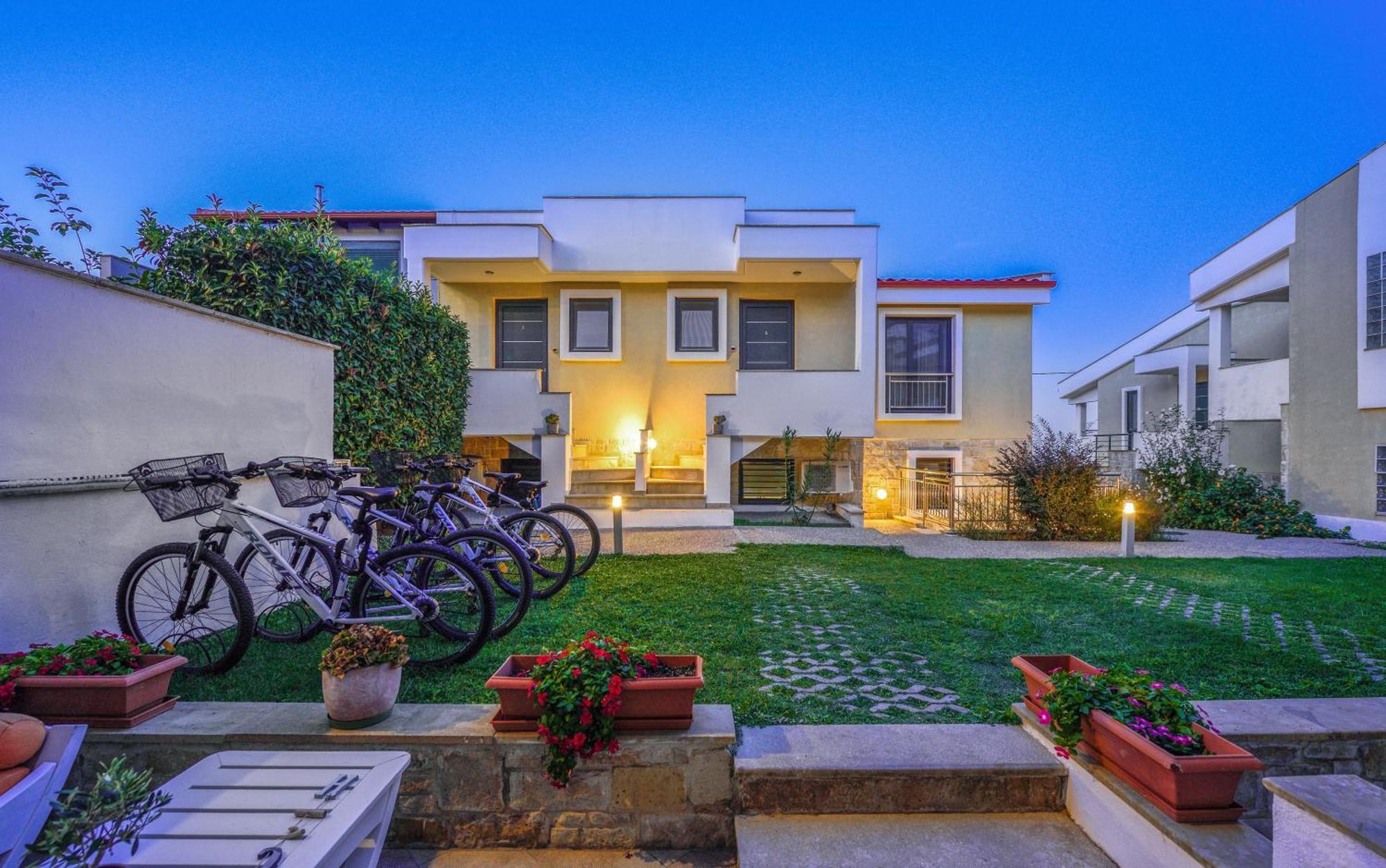 Elpiniki Luxury Apartments Nea Poteidaia Esterno foto