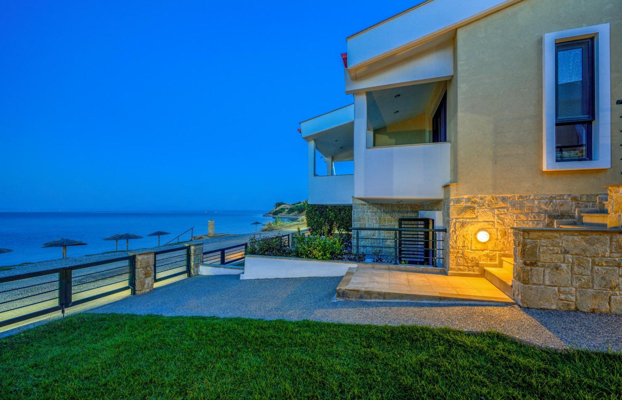 Elpiniki Luxury Apartments Nea Poteidaia Esterno foto
